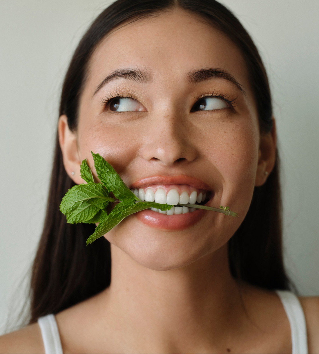 How to Use Textured Floss Without Hurting Your Gums